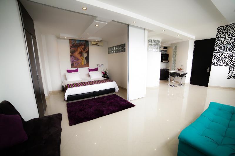 Hotel 33 Conquest Medellin Bagian luar foto
