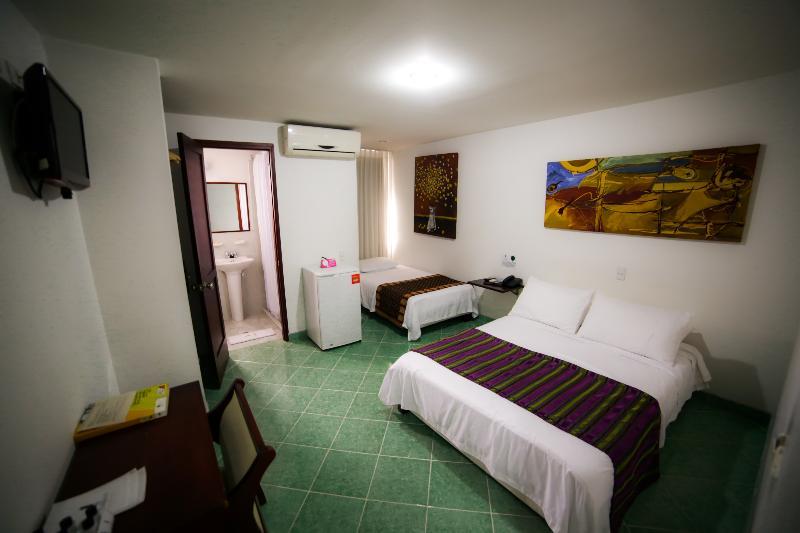 Hotel 33 Conquest Medellin Bagian luar foto