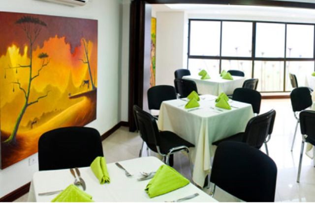 Hotel 33 Conquest Medellin Bagian luar foto