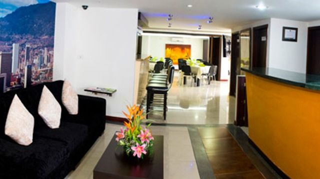Hotel 33 Conquest Medellin Bagian luar foto